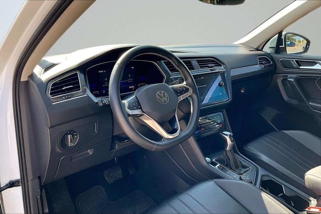 Used 2022 White Volkswagen 2.0T SE image 11