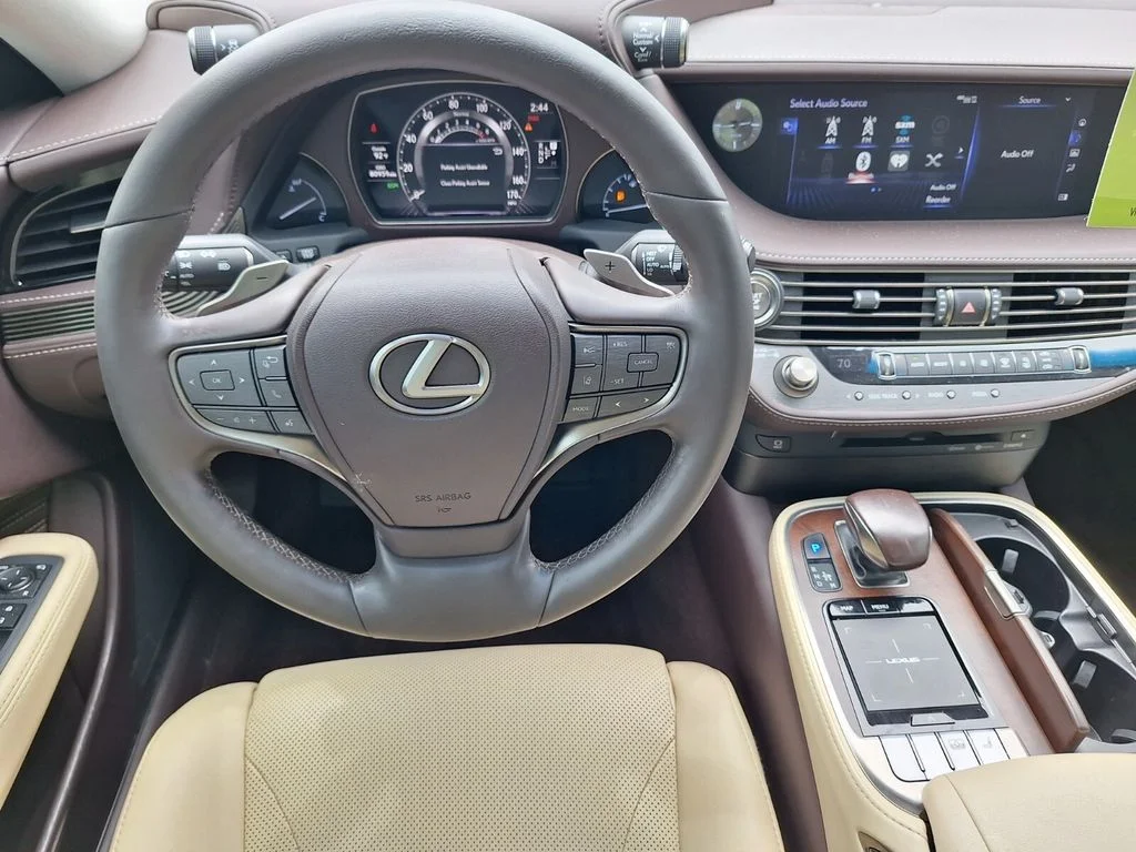 Used 2019 Black Lexus 500 Base image 20