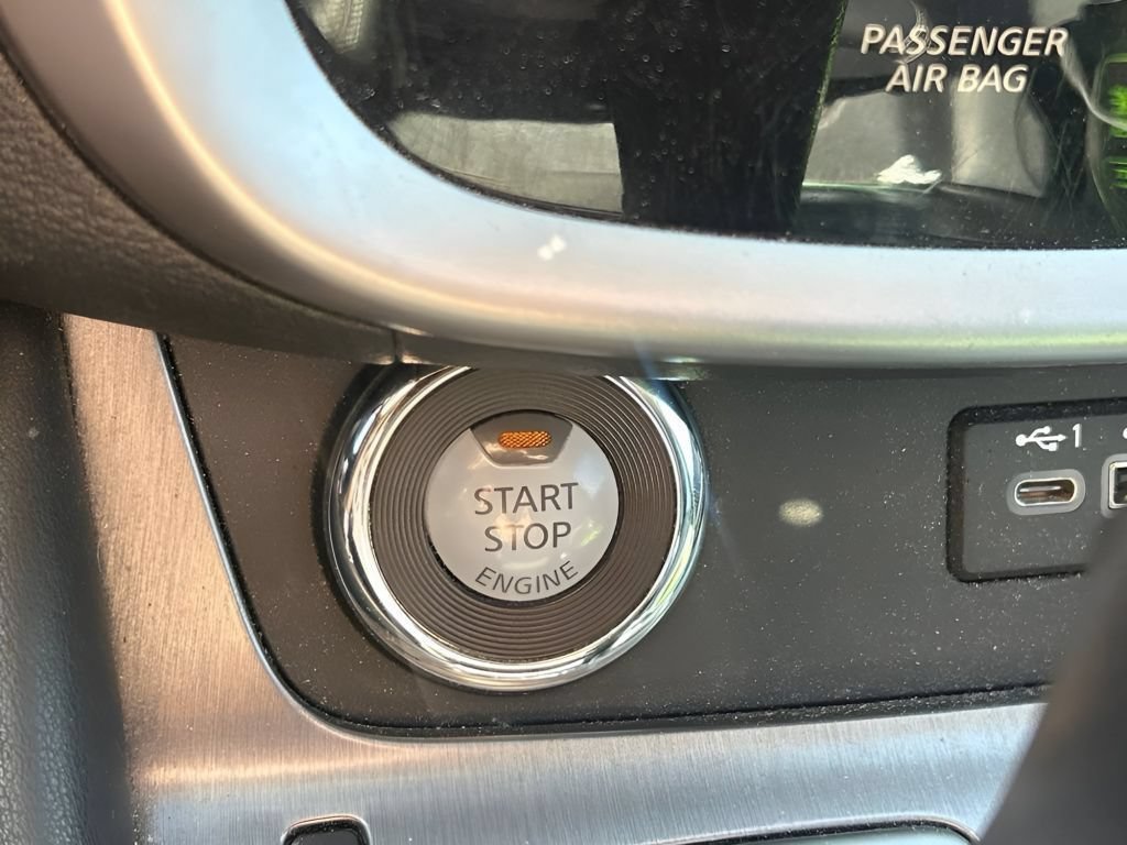 Used 2022 Gun Metallic Nissan SL image 30
