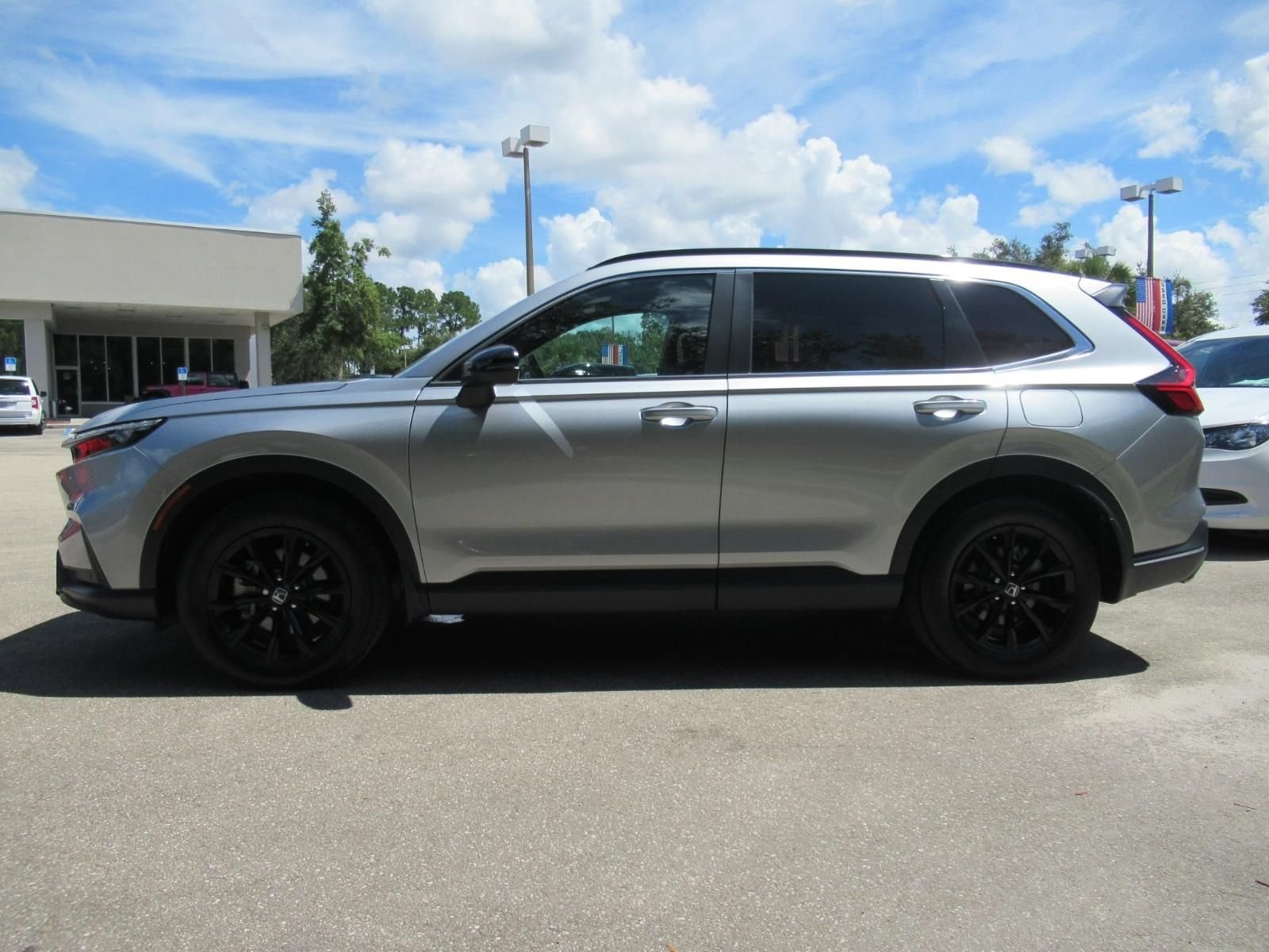 Used 2025 Silver Honda Sport-L image 4
