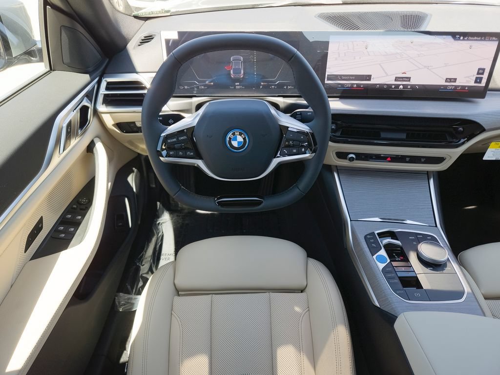 New 2026 Skyscraper Grey Metallic BMW eDrive40 image 16