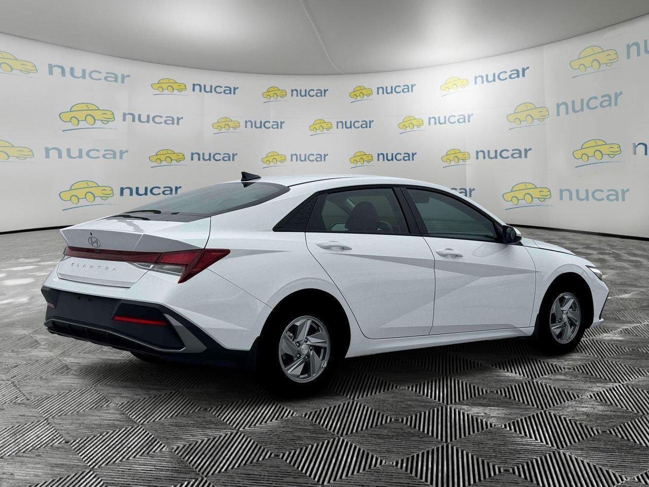 New 2026 Serenity White Hyundai SE image 8
