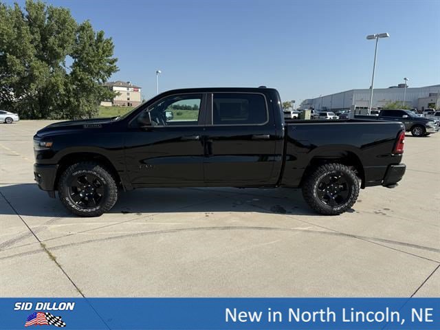 New 2026 Diamond Black Crystal Pearl-Coat Exterior Paint RAM Tradesman image 2