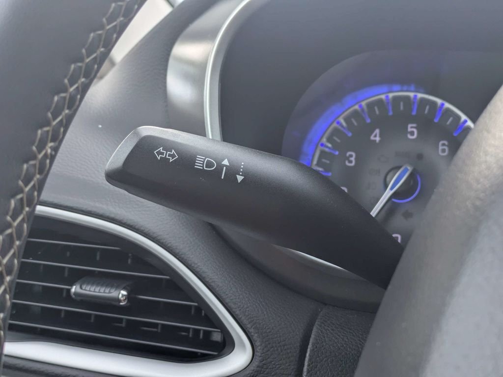 Used 2024 Silver Chrysler Touring L image 29