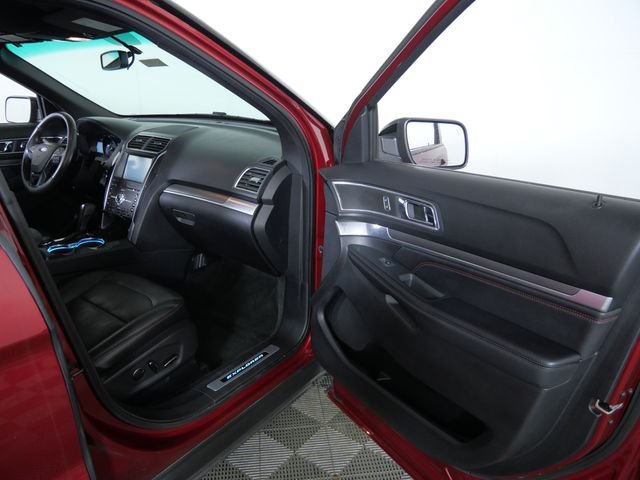 Used 2016 Red Ford Sport image 11