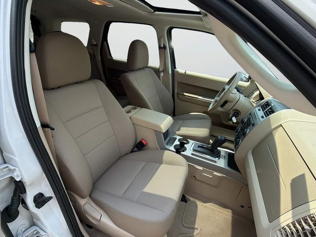 Used 2009 White Ford XLT image 26