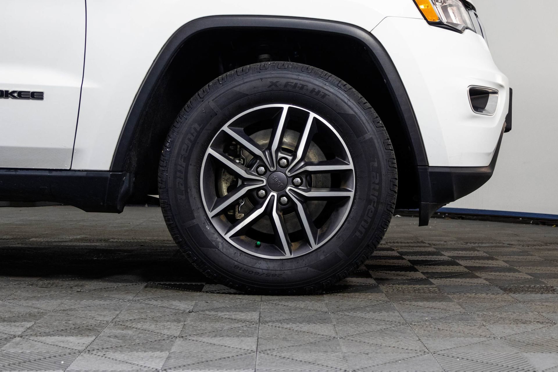 2022 JEEP GRAND CHEROKEE - Image 39