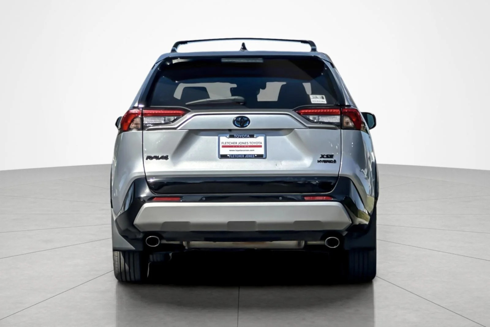 Certified Used 2024 SILVER MET BLACK TOP Toyota Hybrid XSE image 4