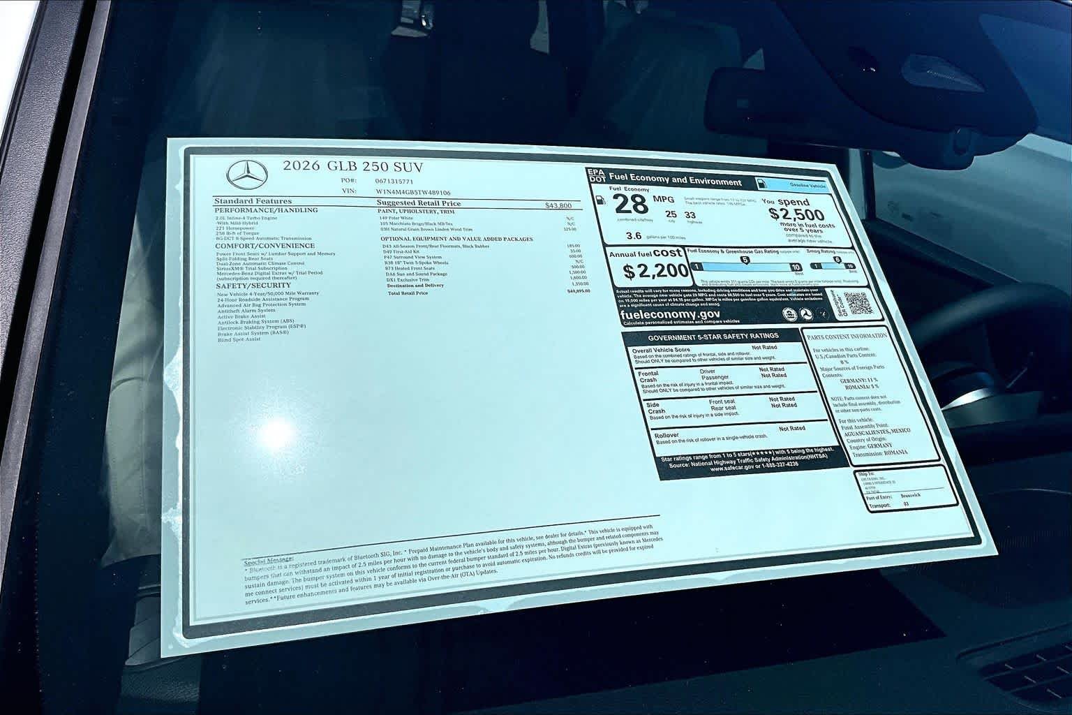 New 2026 Polar White Mercedes-Benz GLB 250 image 21