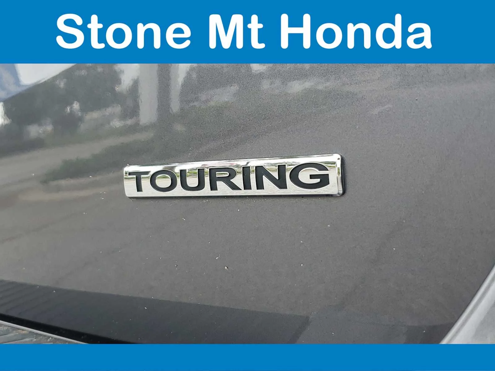 Used 2019 Modern Steel Metallic Honda Touring image 7