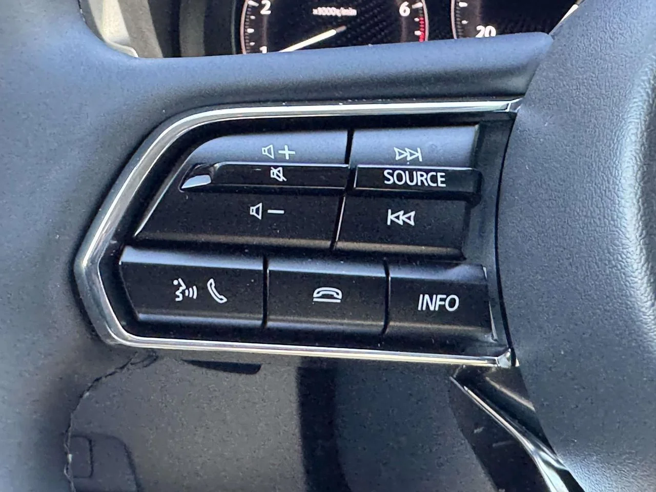 2026 Mazda CX-90 Premium Package - Photo 9