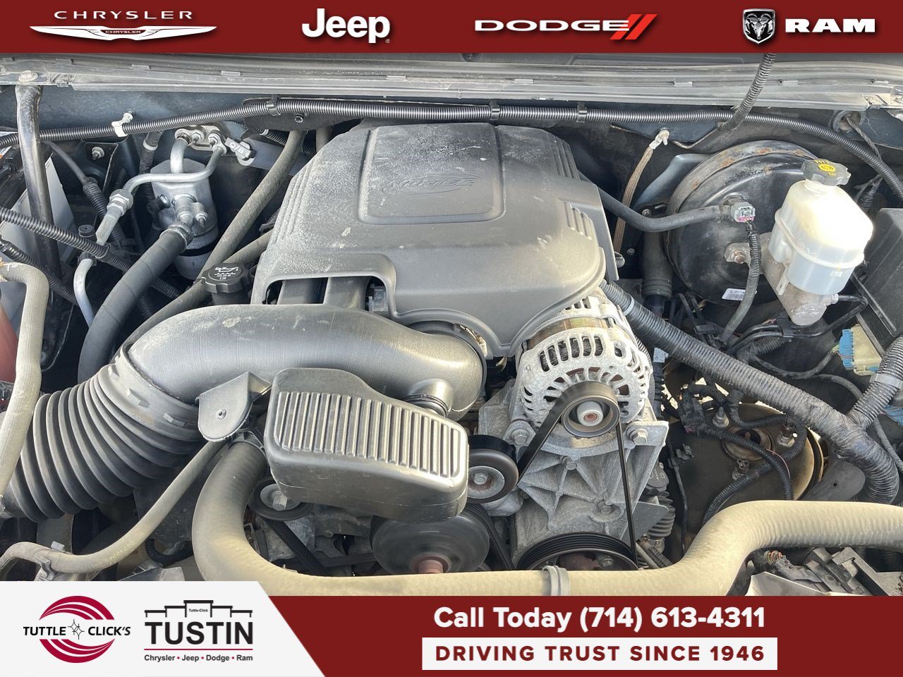 Used 2011 Stealth Gray Metallic GMC SLE image 40