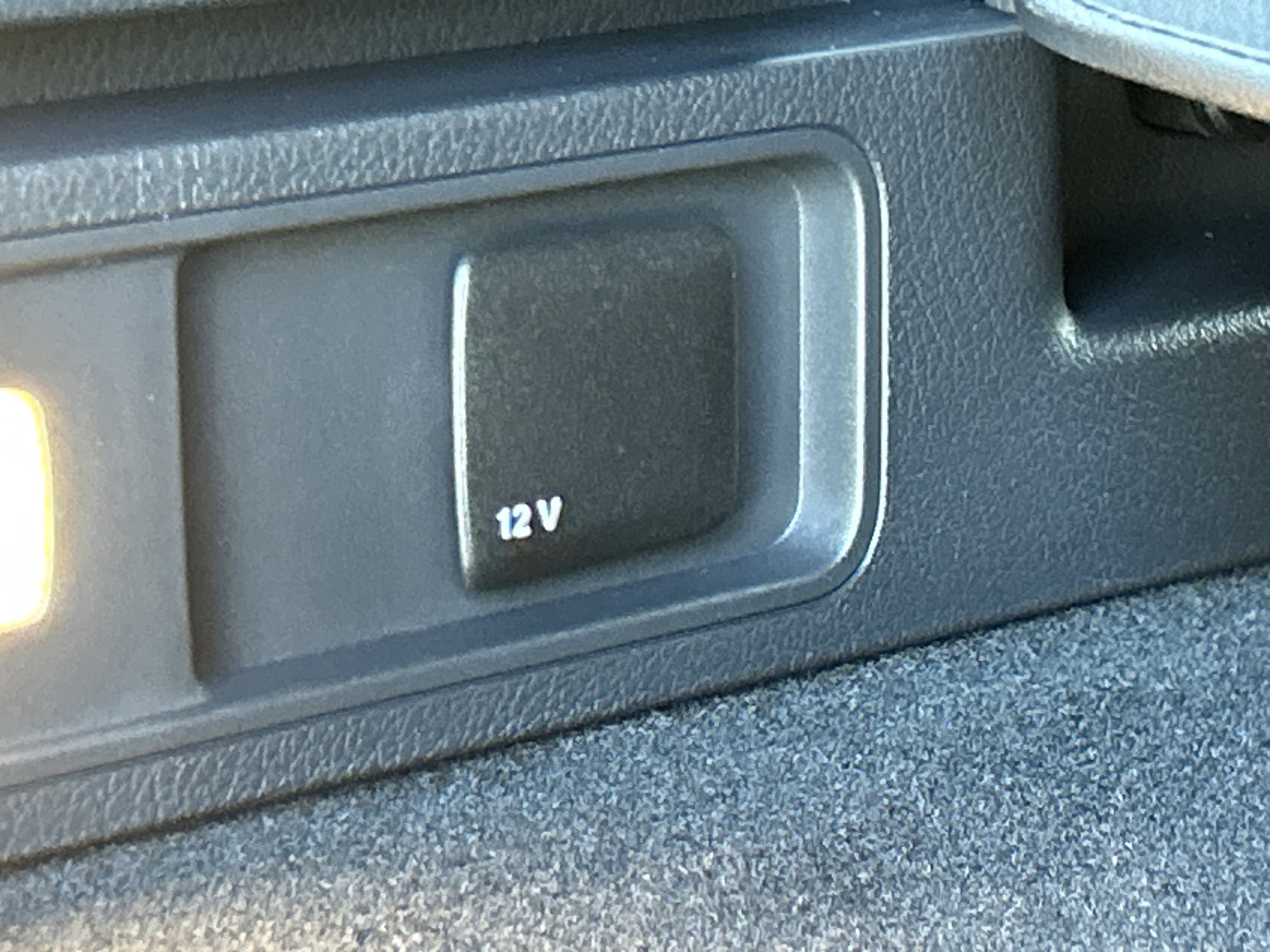 New 2026 MANUFAKTUR Arabian Grey Non- Metallic Mercedes-Benz AMG® G 63 SUV image 10