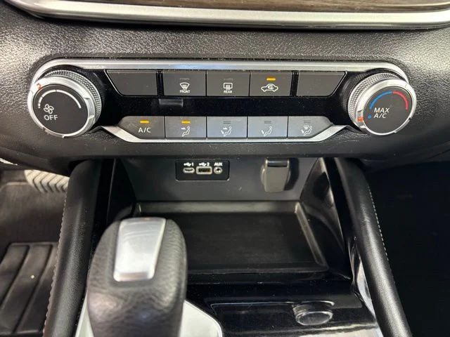Used 2023 White Nissan 2.5 SV image 25