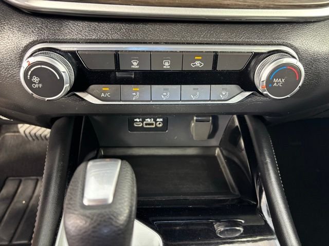 Used 2023 White Nissan 2.5 SV image 25