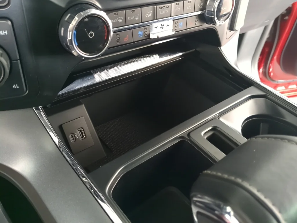 Used 2023 Red Ford LARIAT image 28