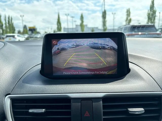 Used 2018 Soul Red Metallic Mazda Touring image 23