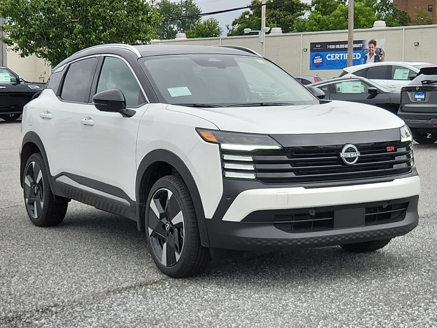 2025 Nissan Kicks SR - Photo 2