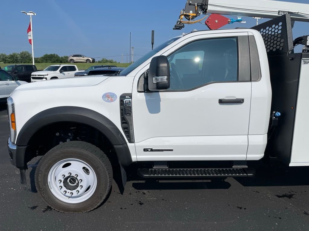 2025 Ford F-550 Super Duty Chassis Cab XL - Photo 40