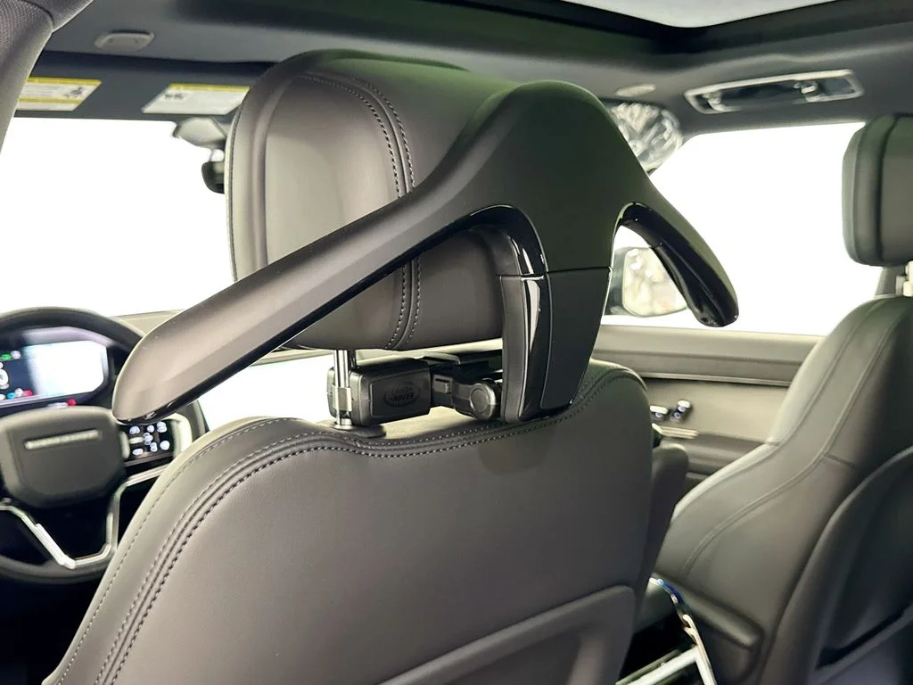 New 2026 Carpathian Grey Land Rover SE image 26