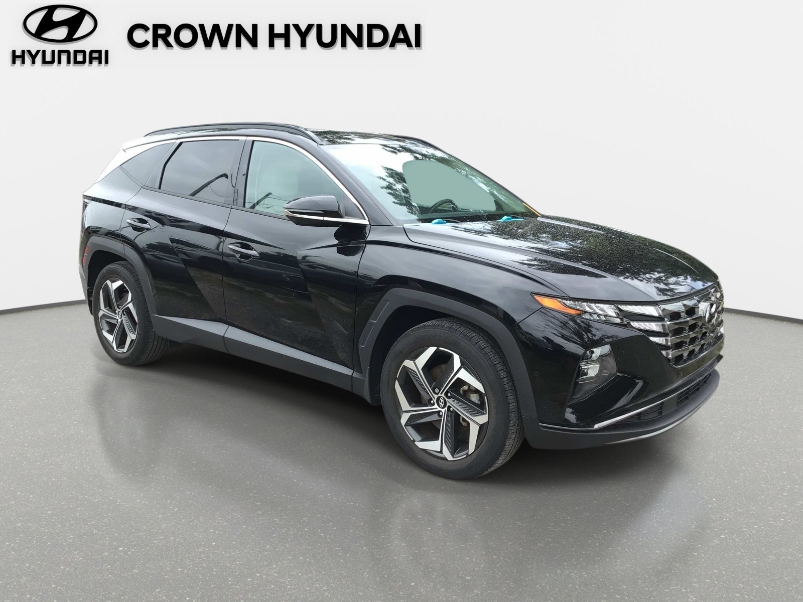 Used 2023 Phantom Black Hyundai Limited image 3