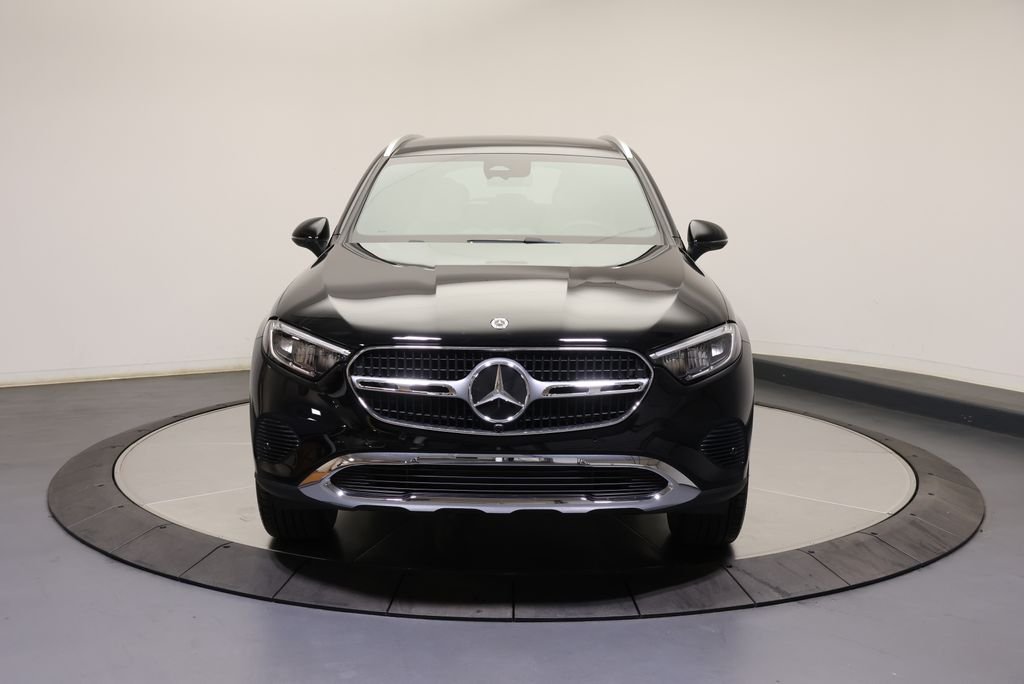 New 2026 Black Mercedes-Benz GLC 300 image 2