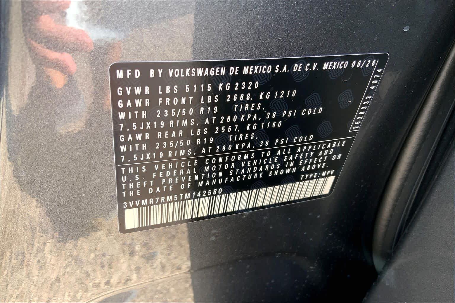 New 2026 Platinum Gray Metallic Volkswagen SE image 21