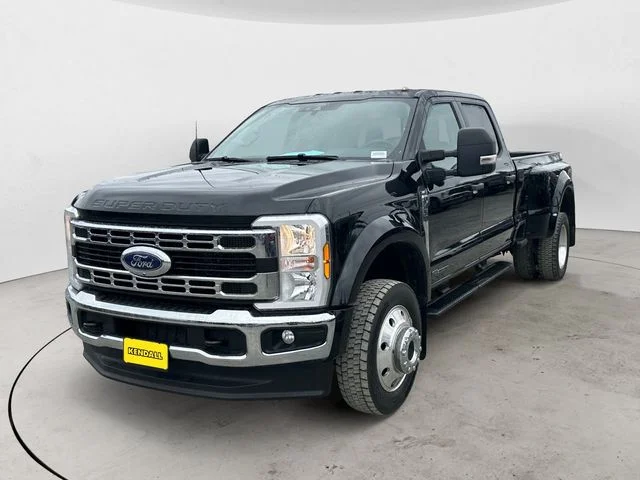 Used 2025 Black Ford XLT image 1