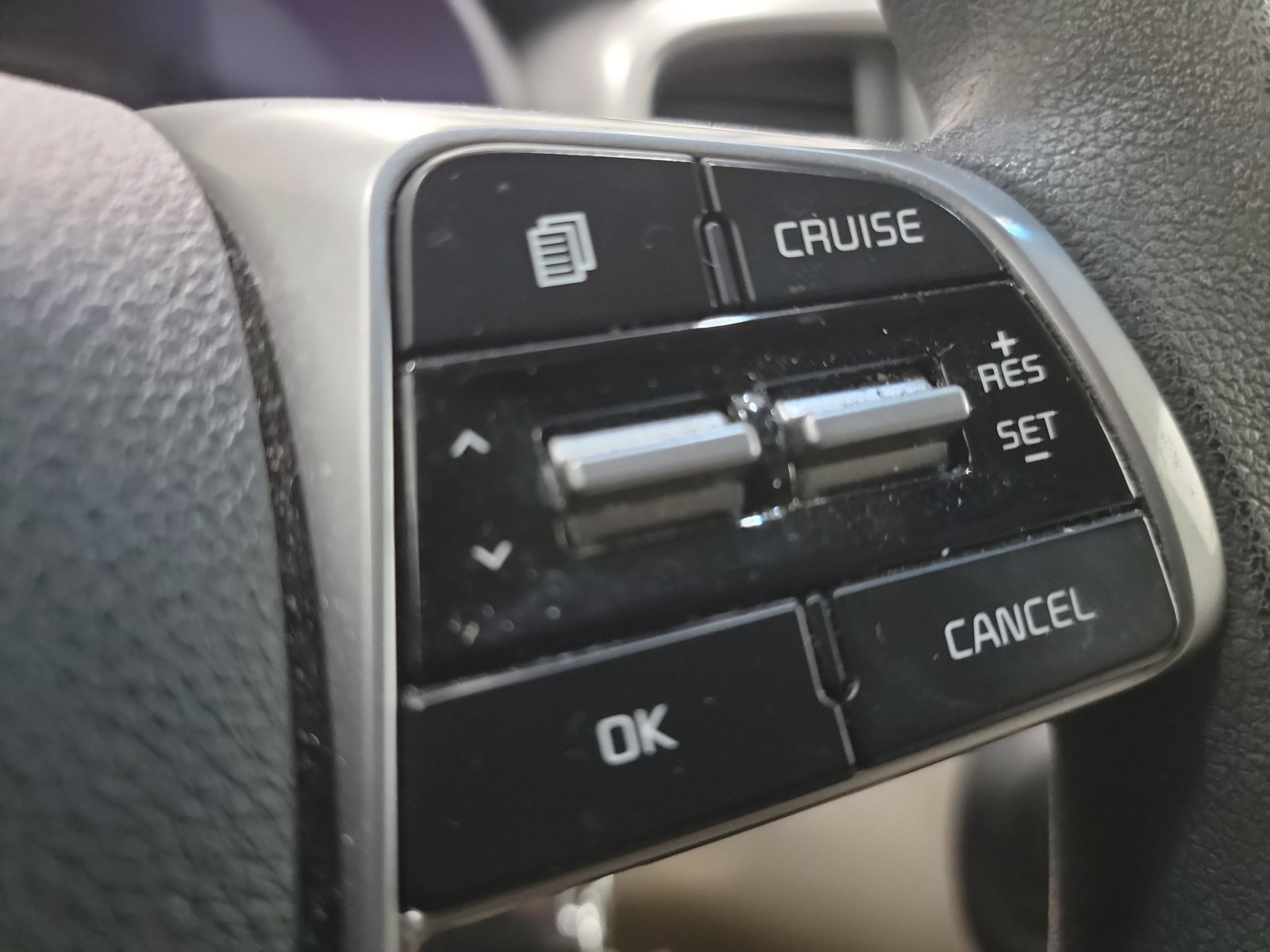 Used 2019 Blaze Blue Kia LX V6 image 32