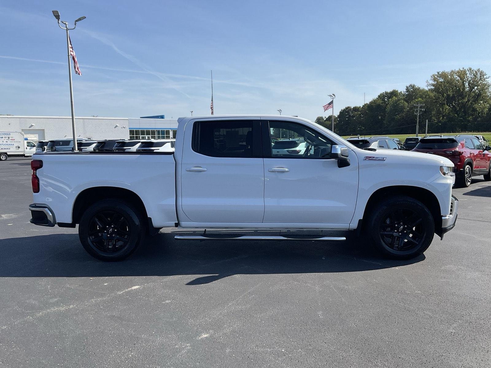 Used 2022 Summit White Chevrolet LT image 5