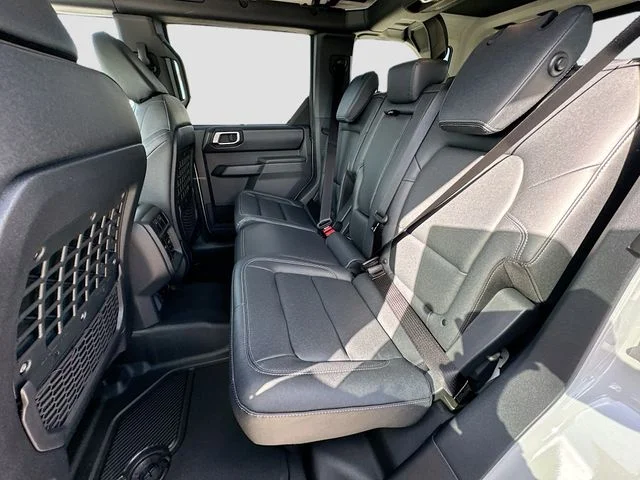 New 2026 Avalanche Ford Badlands image 16