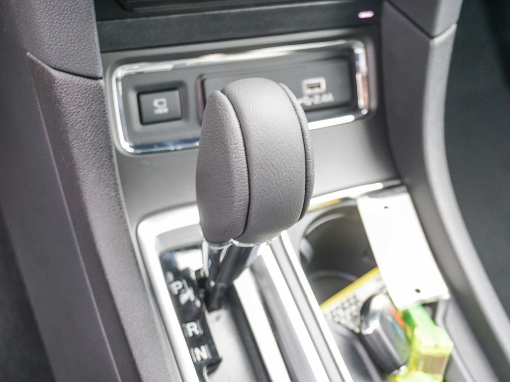 New 2026 MAGNETITE GRAY METALLIC Subaru Limited 7-Passenger image 22