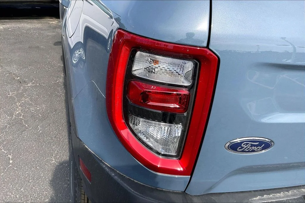 New 2025 Azure Gray Metallic Tri-Coat Ford Outer Banks® image 30