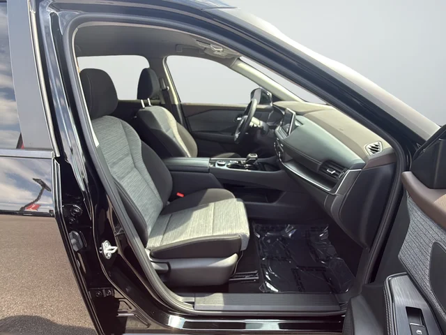 Used 2023 Black Nissan SV image 26