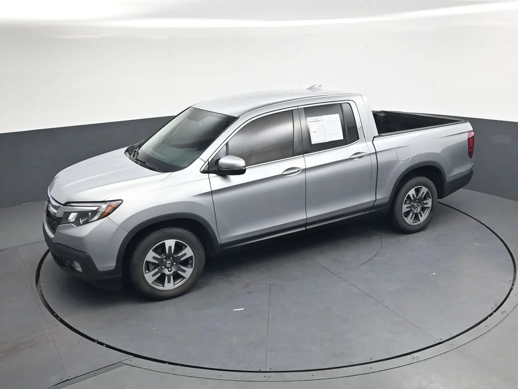 Used 2017  Honda RTL-T image 29