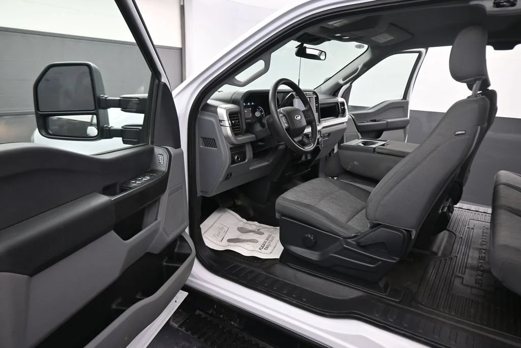 Used 2023 White Ford XL image 38