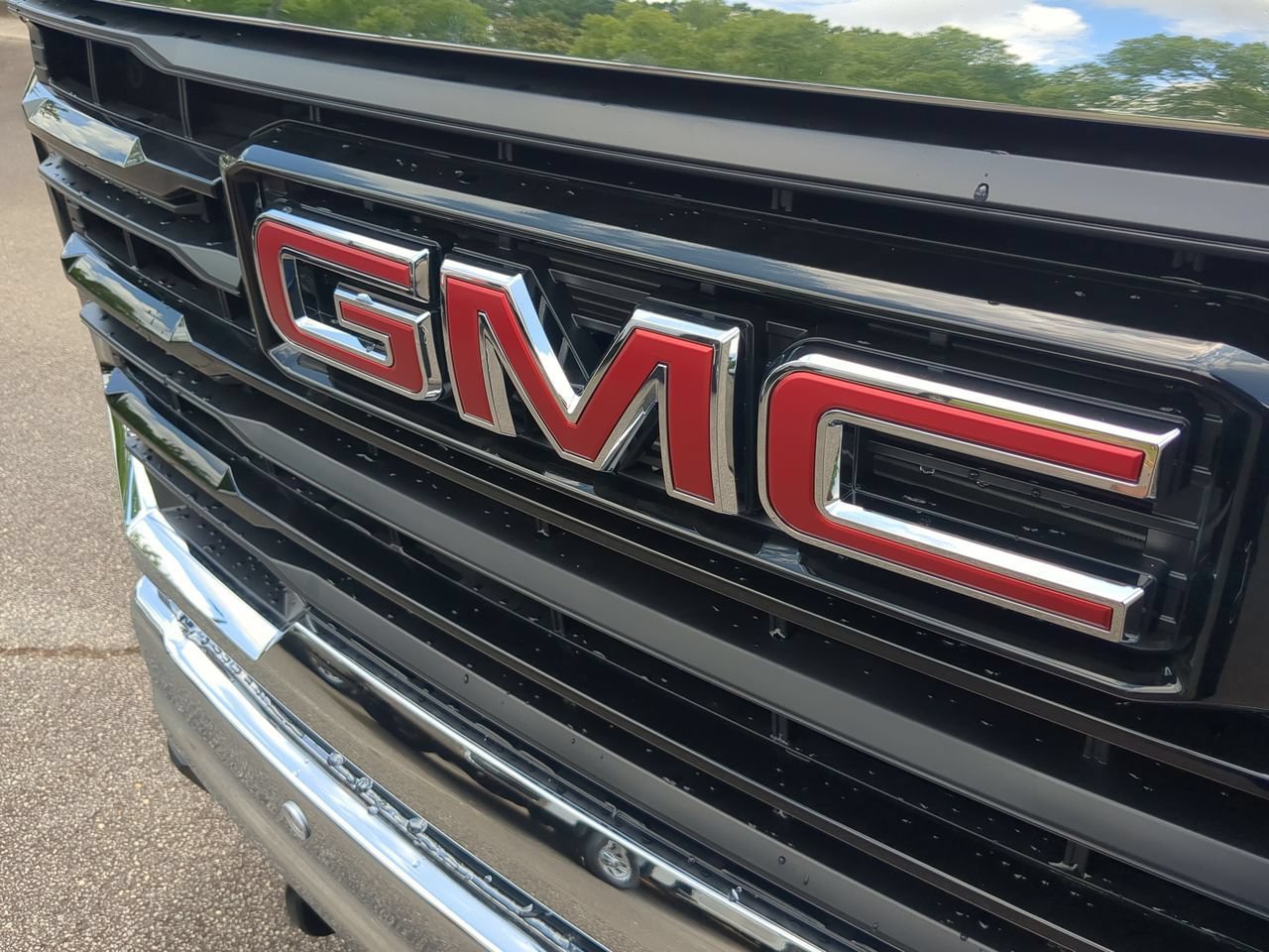 New 2026 Summit White GMC Pro DRW image 29