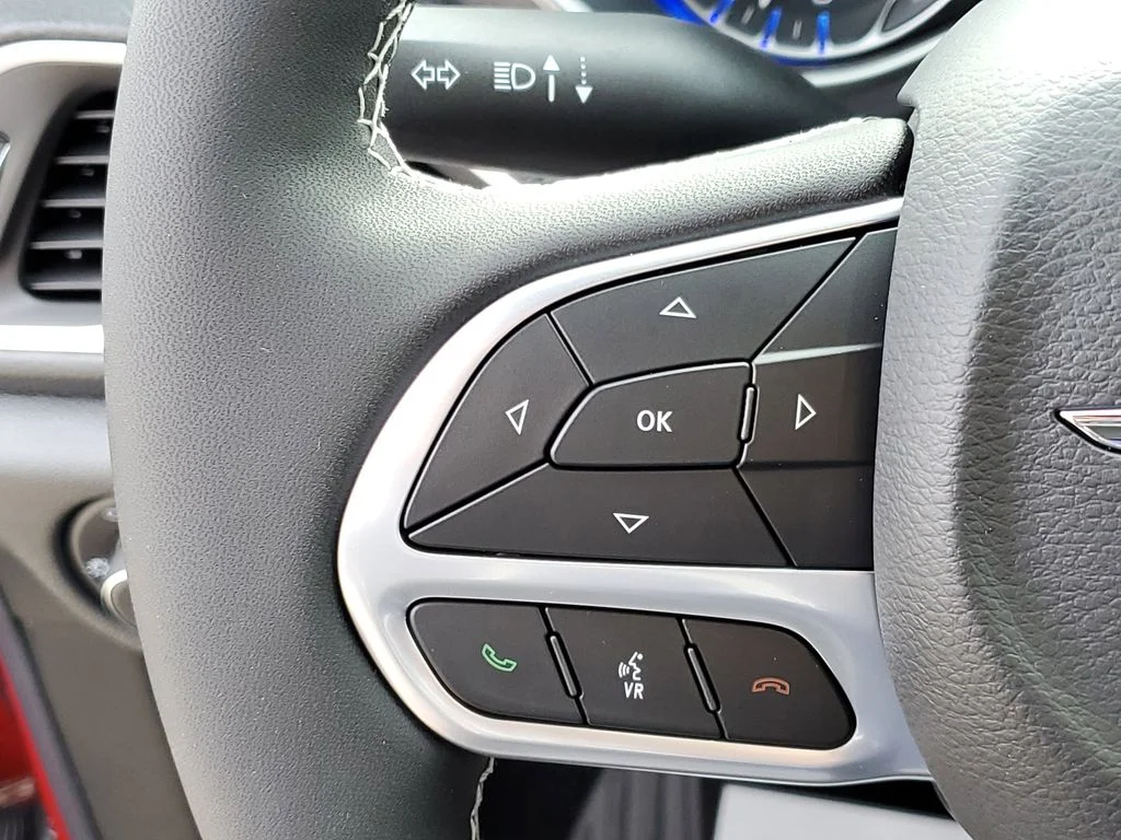 2026 Chrysler Pacifica Select - Photo 13