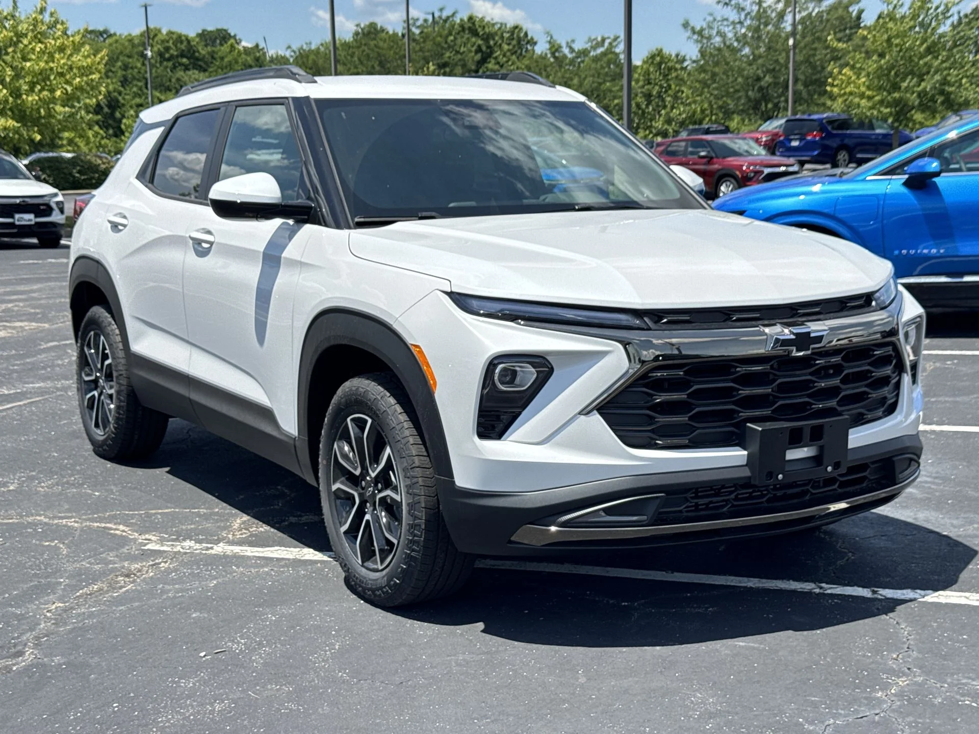New 2026 Iridescent Pearl Tricoat Chevrolet ACTIV image 36