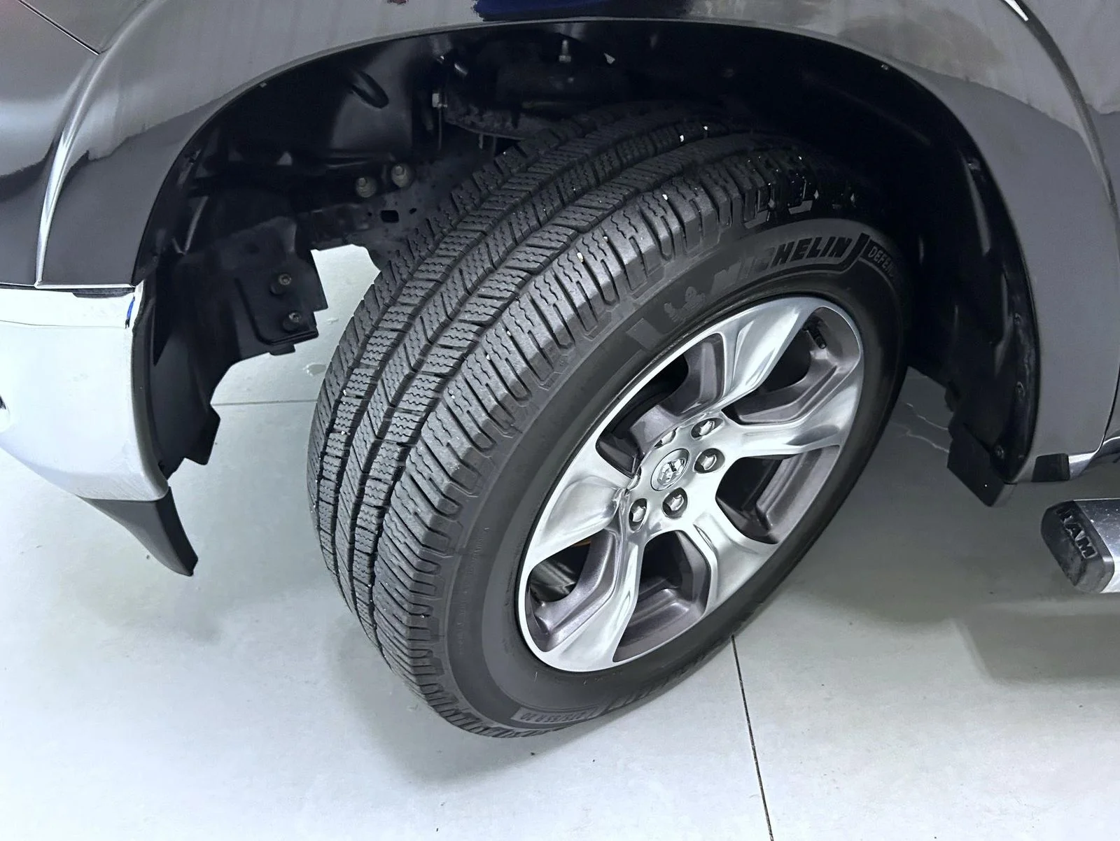Used 2020 Black Ram Laramie image 23