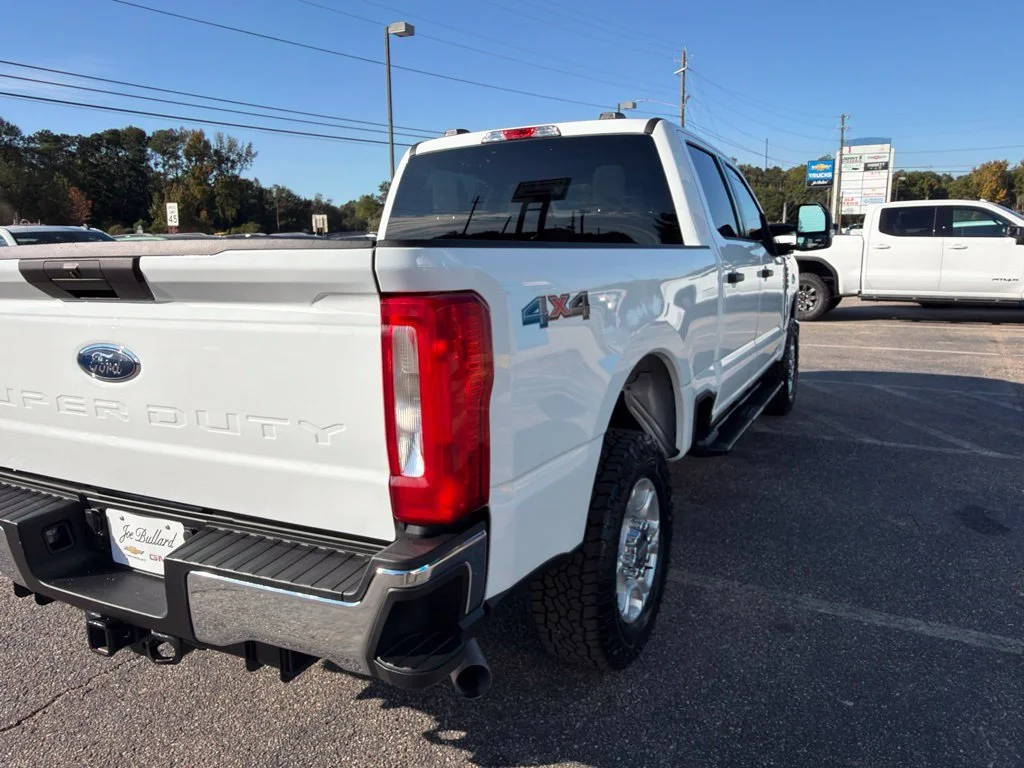 Used 2026 White Ford XL image 5