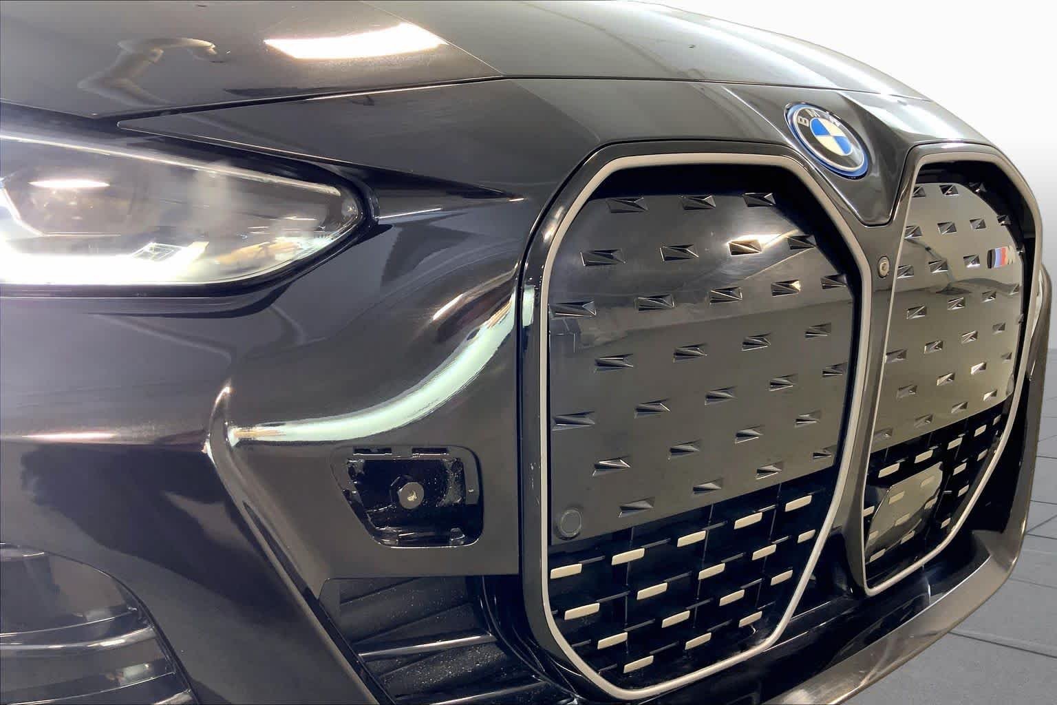 Certified Used 2024 Black Sapphire Metallic BMW M50 image 32