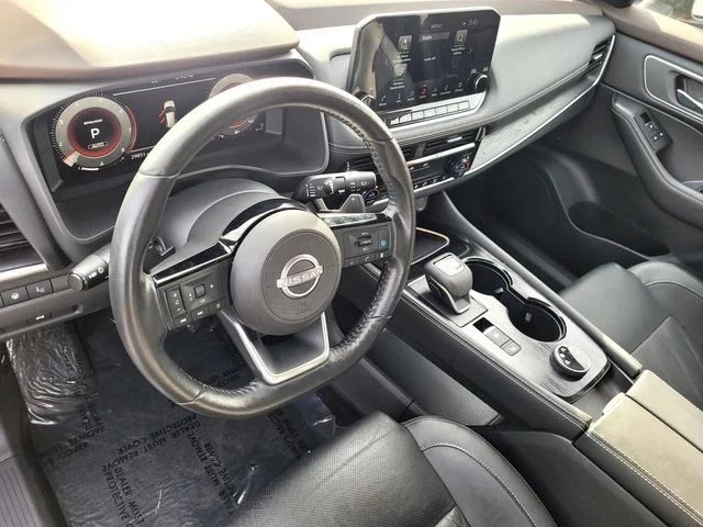 2022 Nissan Rogue Platinum - Photo 16