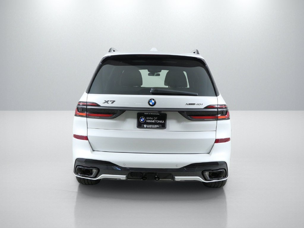 Used 2027 White BMW xDrive40i image 11