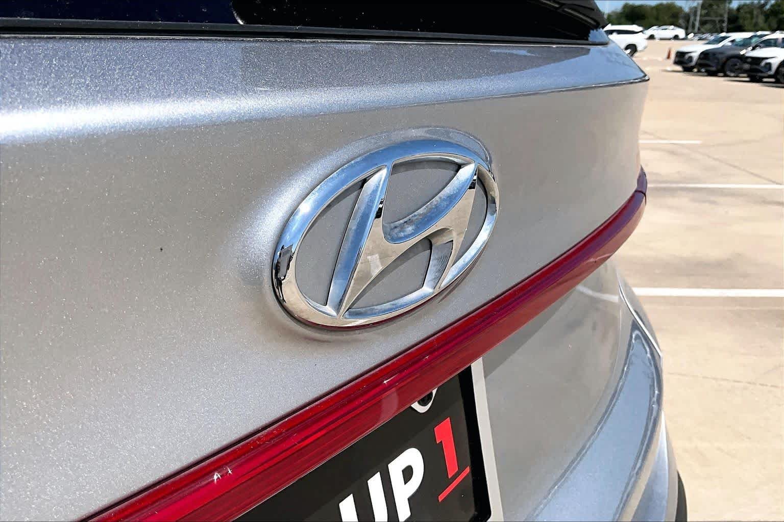 Used 2023 Shimmering Silver Hyundai SEL image 31