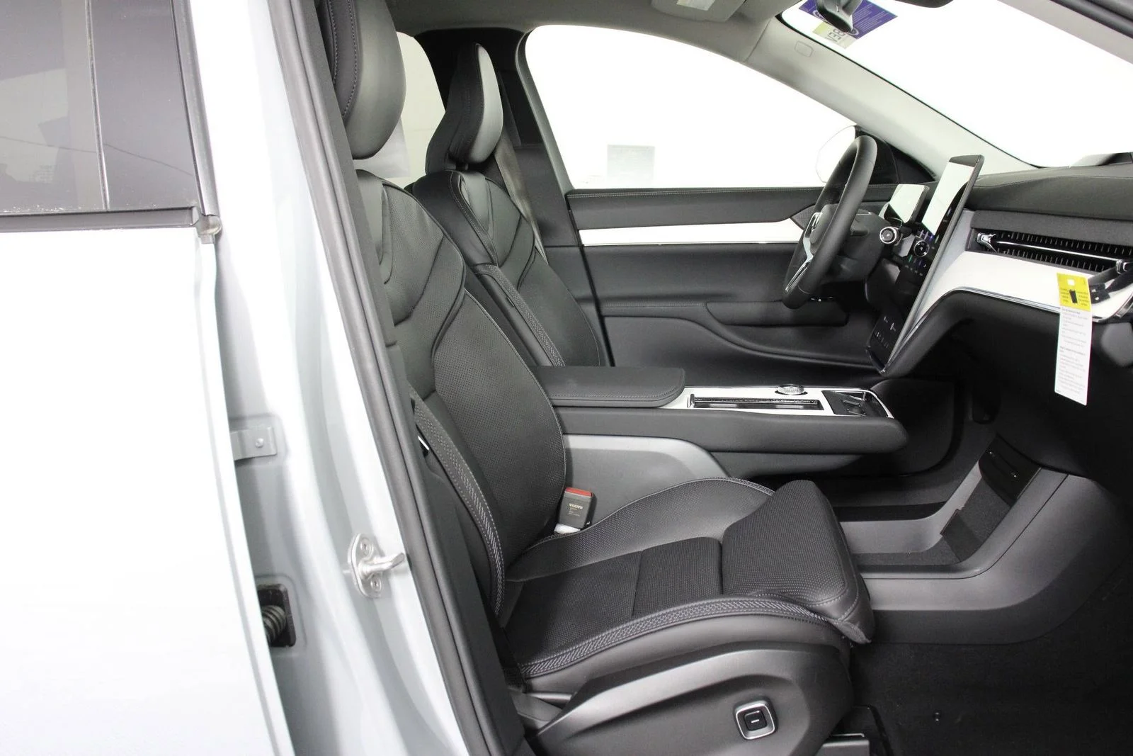 New 2026 Gray Volvo Twin Motor Performance Ultra image 10
