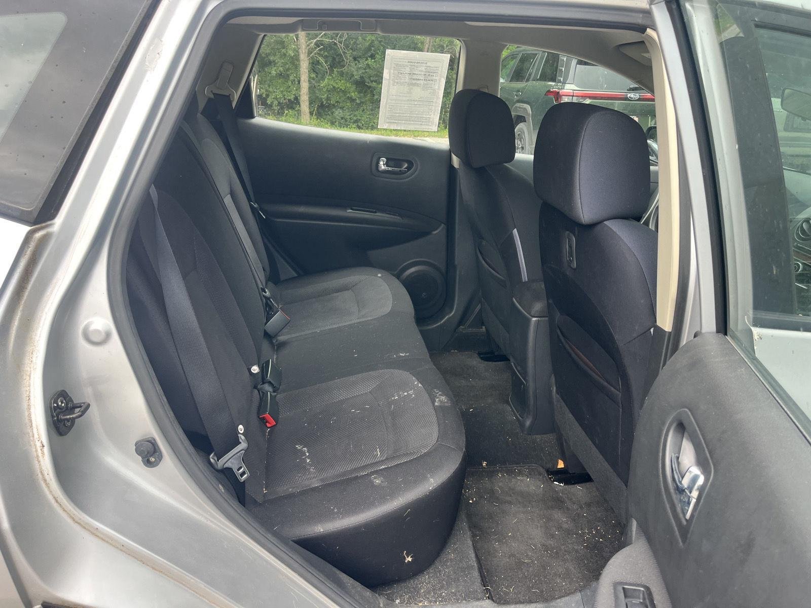 Used 2012 Brilliant Silver Nissan S image 13