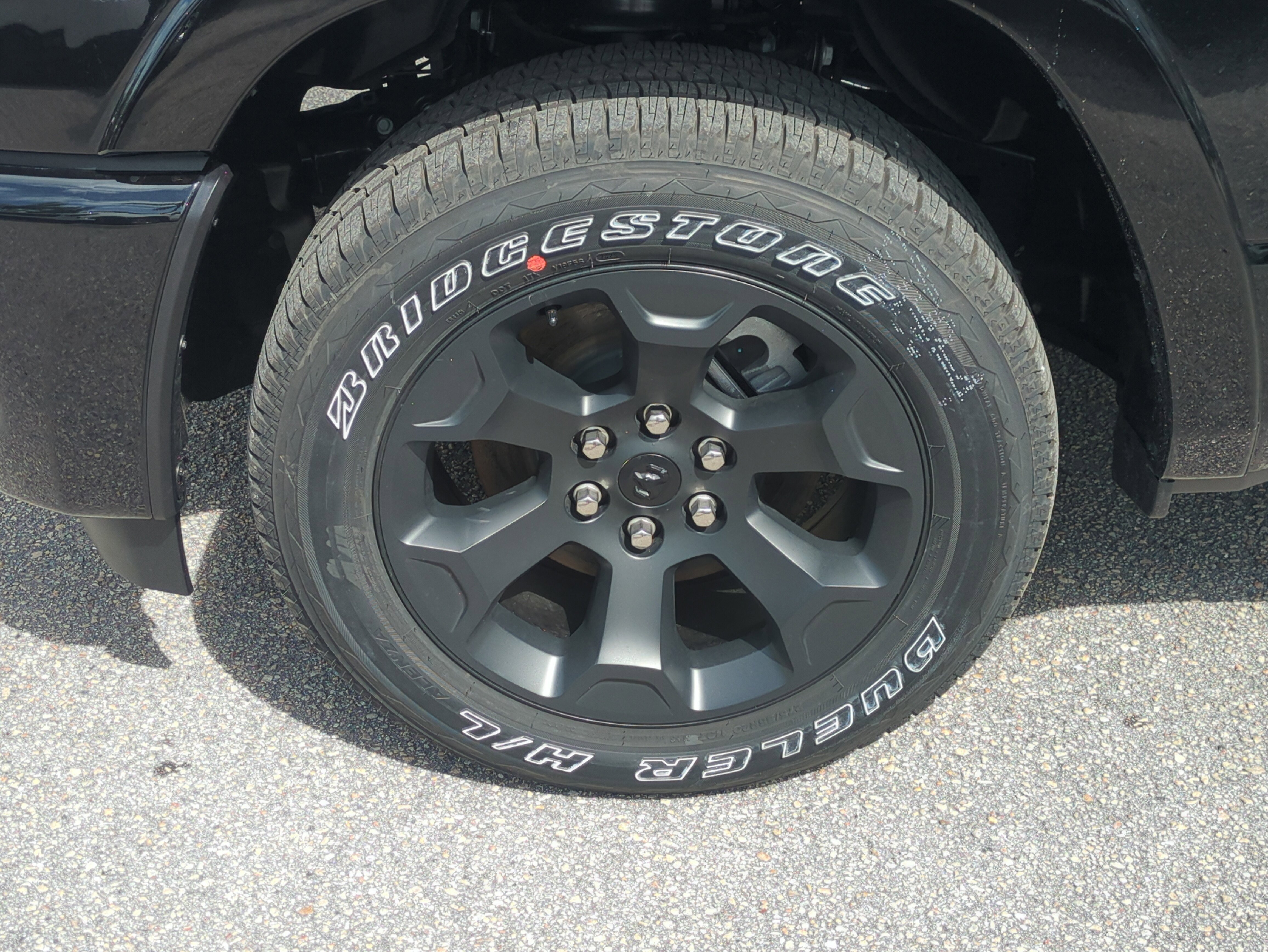 New 2025 Diamond Black Crystal Pearlcoat RAM Big Horn image 10