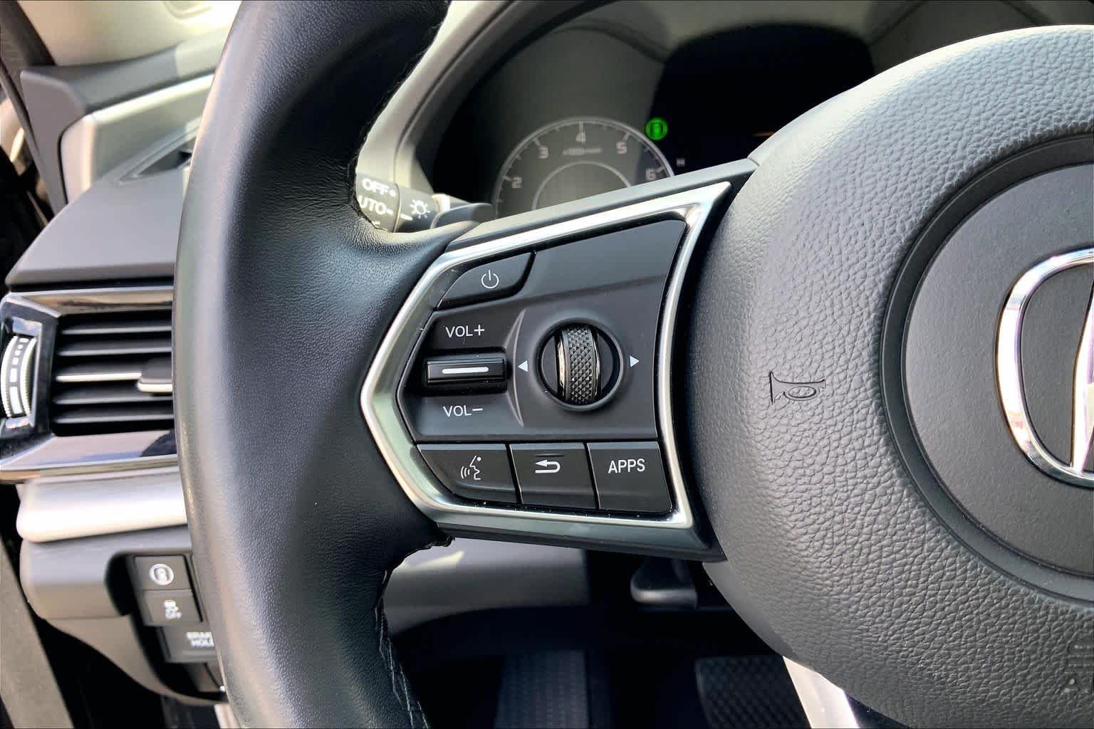 Used 2024 Majestic Black Pearl Acura  image 23