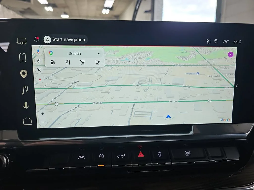 Certified Used 2025 Onyx Black GMC Elevation image 28